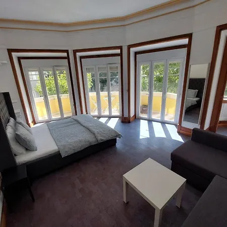 Parque Eduardo Vii Гостьовий будинок